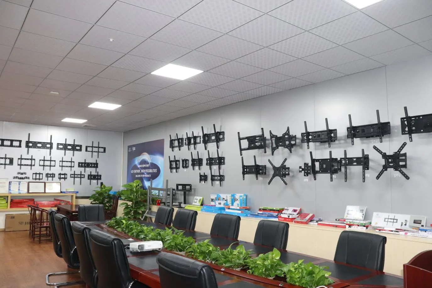 Процесс производства и технология изготовления кронштейнов для телевизоров111 (10)